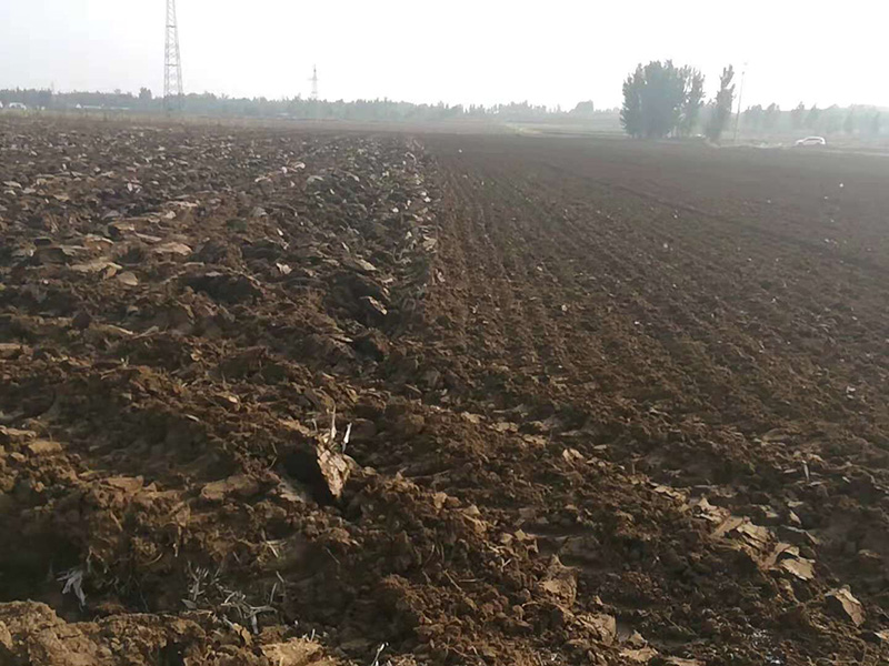 Implement working in the field